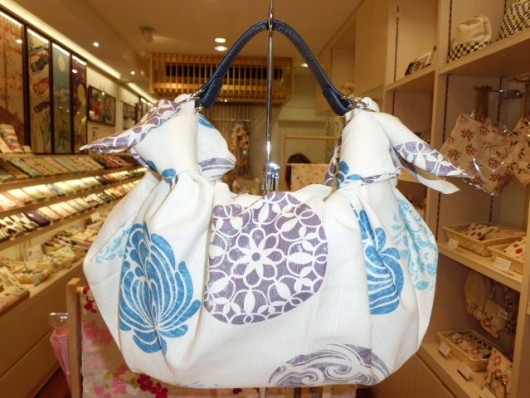 FUROSHIKIクロス 紋花×着せかえベルト ふろしきバッグ FUROSHIKIクロス 紋花×着せかえベルト ふろしきバッグ